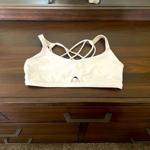 Lululemon Free To Be Bra White w/Cutout